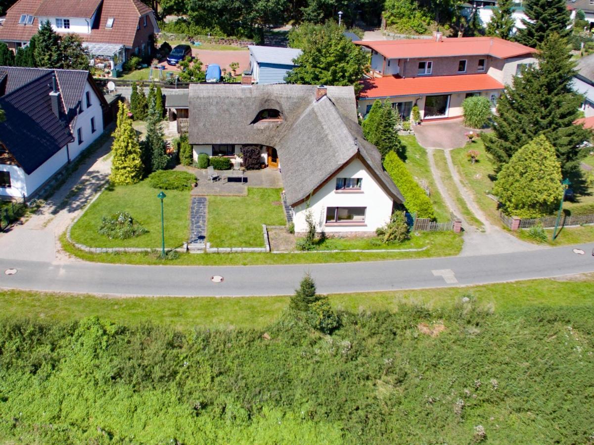 Wg Bernstein - Reetdachhaus - Ruhe Und Seeblick Sellin  Exteriér fotografie