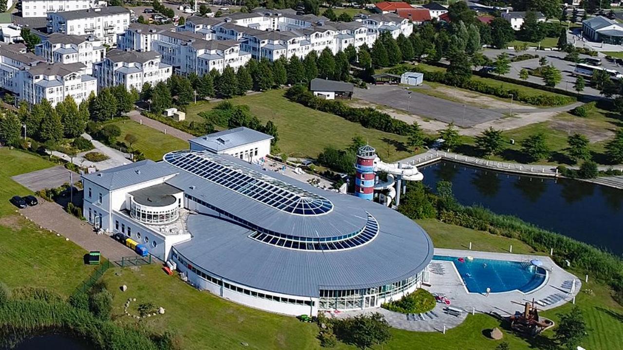 Wg Bernstein - Reetdachhaus - Ruhe Und Seeblick Sellin  Exteriér fotografie