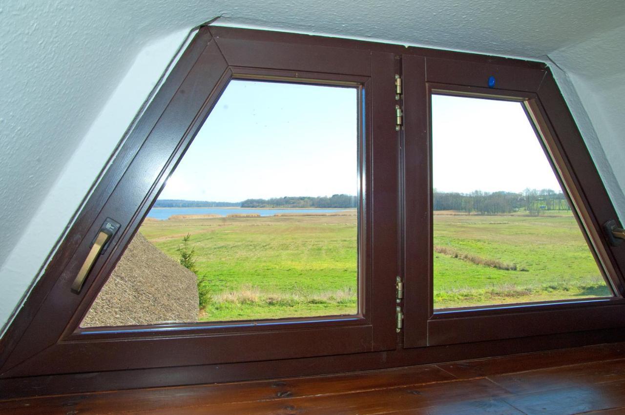 Wg Bernstein - Reetdachhaus - Ruhe Und Seeblick Sellin  Exteriér fotografie